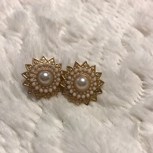 Gold earrings